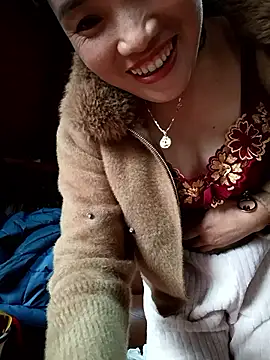 Snapshot of yu--yo chatting on 02.24.26 yu--yo online show from 02.24.26