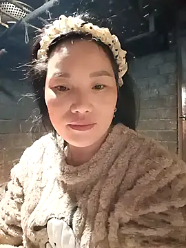 Snapshot of yu--yo chatting on 03.04.26 yu--yo online show from 03.04.26