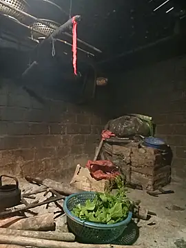 Snapshot of yu--yo chatting on 03.05.26 yu--yo online show from 03.05.26