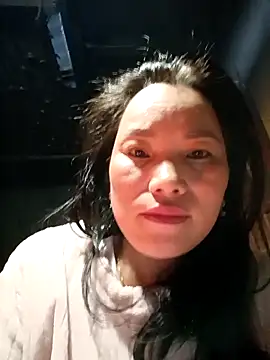 Snapshot of yu--yo chatting on 03.17.26 yu--yo online show from 03.17.26