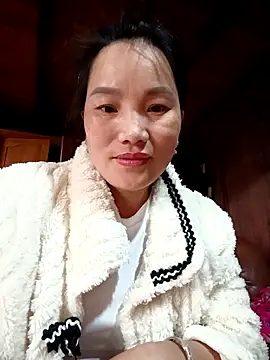 Snapshot of yu--yo chatting on 03.24.26 yu--yo online show from 03.24.26