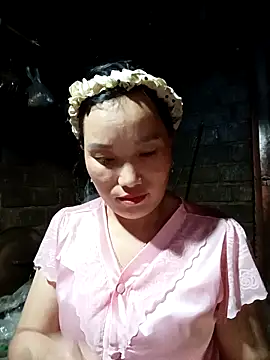 Snapshot of yu--yo chatting on 03.24.26 yu--yo online show from 03.24.26