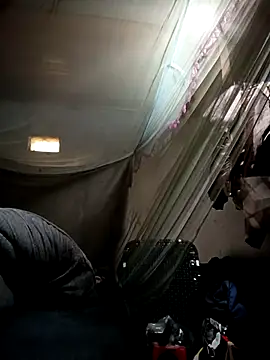 Snapshot of yu--yo chatting on 03.27.26 yu--yo online show from 03.27.26