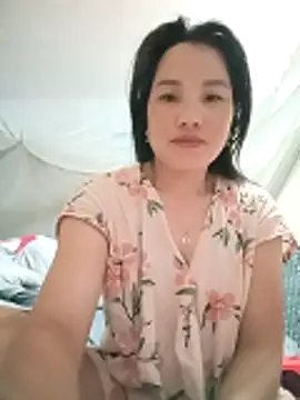 Snapshot of yu--yo chatting on 04.07.26 yu--yo online show from 04.07.26