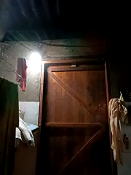 Snapshot of yu--yo chatting on 04.11.26 yu--yo online show from 04.11.26