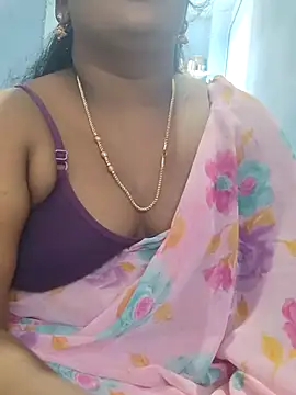 Snapshot of divyasree1431 chatting on 04.22.26 divyasree1431 online show from 04.22.26