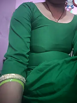 Snapshot of Nilam_cute chatting on 04.09.26 Nilam cute online show from 04.09.26