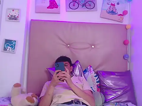 iam  lukas   online show from 01.11.26