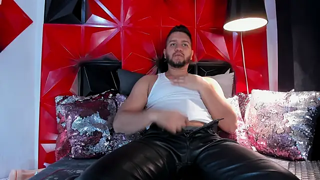 Snapshot of HARRY_RAMIREZ chatting on 01.15.26 HARRY RAMIREZ online show from 01.15.26