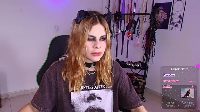 ariannaconnor  online show from 06.17.26