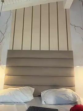 EmmaJhoons online show from 03.23.26