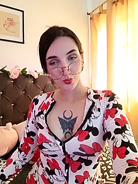 RoseNyx online show from 04.18.26