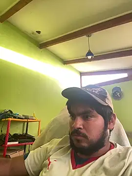 Snapshot of SpritzedManakin chatting on 02.18.26 SpritzedManakin online show from 02.18.26