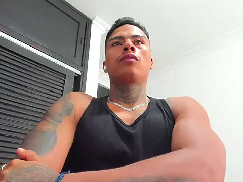 Snapshot of santiagotx chatting on 01.08.26 santiagotx online show from 01.08.26