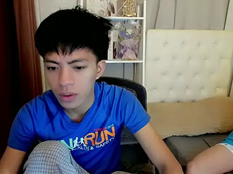 davincihugecock online show from 02.26.26