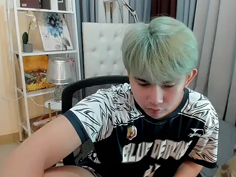 davincihugecock online show from 04.08.26