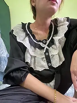 Snapshot of Angela_loveee chatting on 02.07.26 Angela loveee online show from 02.07.26