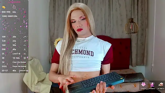 Isabella Kirk online show from 01.14.26