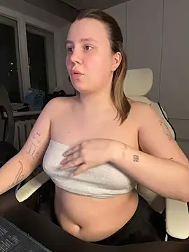 AnnaSeint online show from 04.24.26