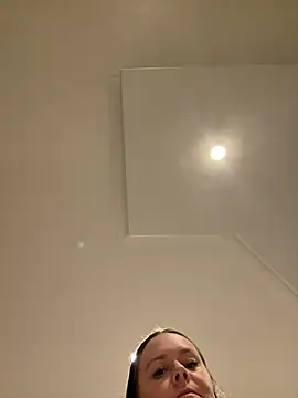 Snapshot of carinabro10 chatting on 02.25.26 carinabro10 online show from 02.25.26