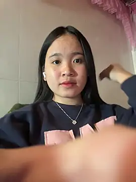 Snapshot of Gwen879 chatting on 01.14.26 Gwen879 online show from 01.14.26