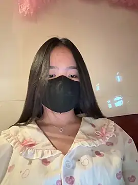 Gwen879 online show from 02.03.26