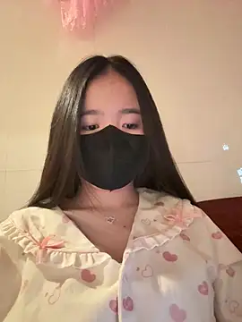 Gwen879 online show from 02.08.26