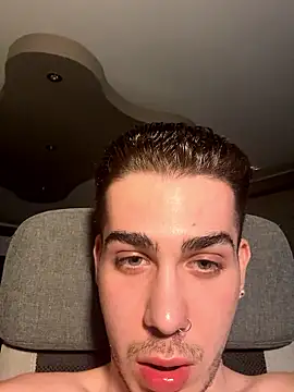 Snapshot of MaximStt1 chatting on 01.08.26 MaximStt1 online show from 01.08.26