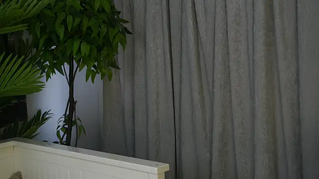 Snapshot of LanaReals chatting on 03.28.26 LanaReals online show from 03.28.26