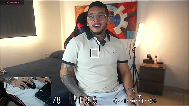 EvanVelvet online show from 02.11.26