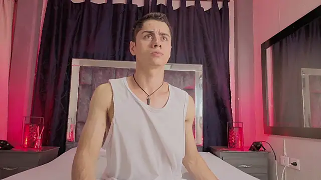 Snapshot of LeoMonnroe chatting on 02.10.26 LeoMonnroe online show from 02.10.26