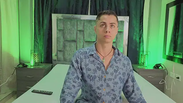 Snapshot of LeoMonnroe chatting on 02.27.26 LeoMonnroe online show from 02.27.26