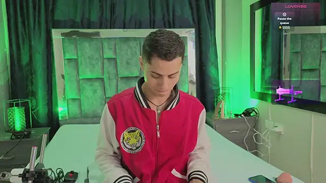 Snapshot of LeoMonnroe chatting on 03.05.26 LeoMonnroe online show from 03.05.26