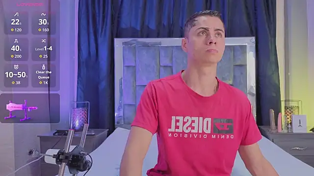 Snapshot of LeoMonnroe chatting on 03.22.26 LeoMonnroe online show from 03.22.26