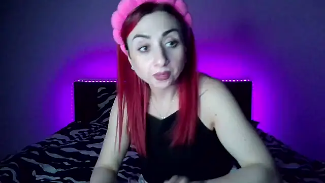 Snapshot of JessicaShorty4U chatting on 05.08.26 JessicaShorty4U online show from 05.08.26