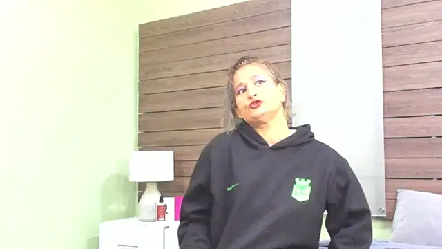 Snapshot of Hadde_multisquirt chatting on 02.12.26 Hadde multisquirt online show from 02.12.26