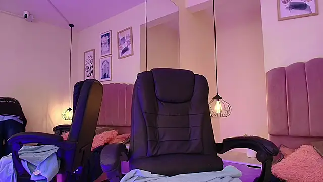 Hanabie  online show from 02.10.26