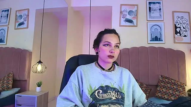 Hanabie  online show from 04.21.26