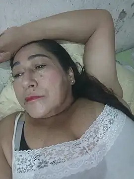 Snapshot of PatriciaGrajales chatting on 05.14.26 PatriciaGrajales online show from 05.14.26