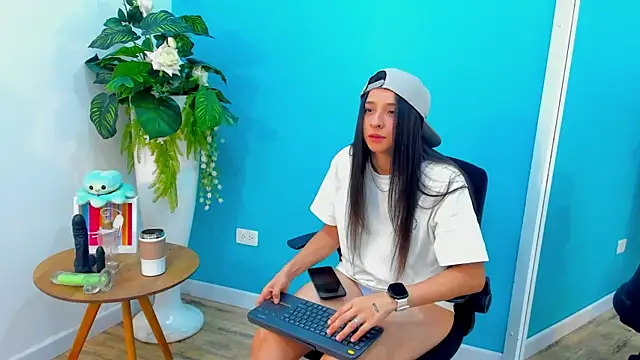 ViictoriiaSaenz online show from 03.02.26