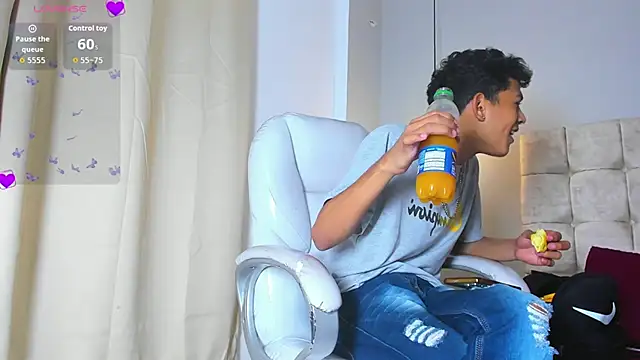 twink royale18 online show from 02.24.26