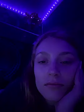 Snapshot of emmathatgirl chatting on 01.09.26 emmathatgirl online show from 01.09.26