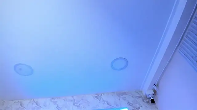 Snapshot of KimiNaru chatting on 04.11.26 KimiNaru online show from 04.11.26