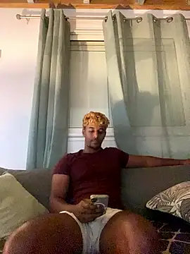 Snapshot of Axel_black10 chatting on 01.14.26 Axel black10 online show from 01.14.26