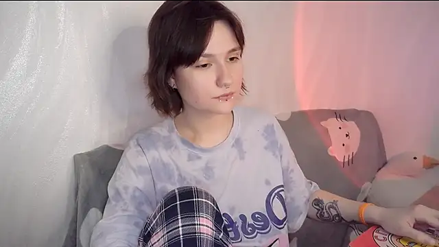 UwuJudy Osas online show from 04.14.26