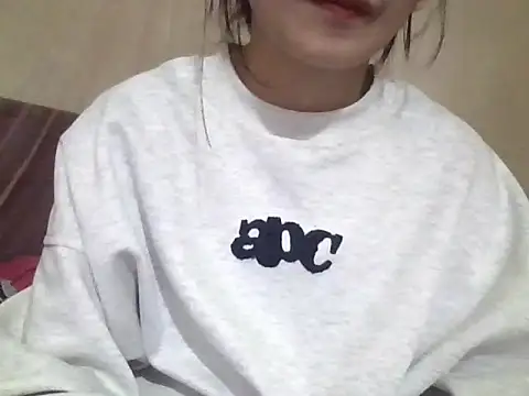 Snapshot of berry_alma06 chatting on 02.14.26 berry alma06 online show from 02.14.26