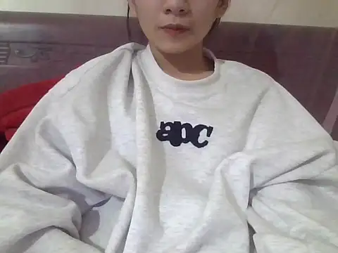 Snapshot of berry_alma06 chatting on 02.15.26 berry alma06 online show from 02.15.26