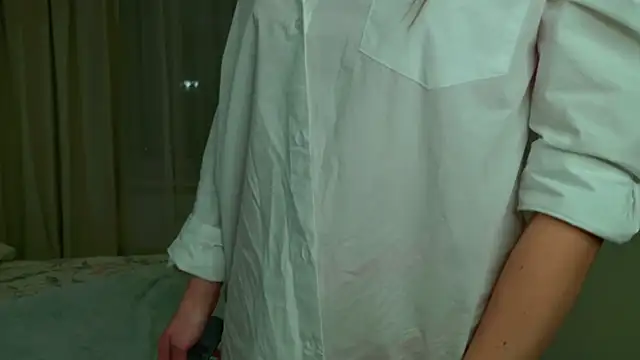 Snapshot of _Blueberries_ chatting on 02.17.26 Blueberries online show from 02.17.26