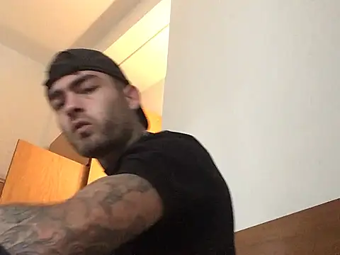 Snapshot of jacobsex221 chatting on 01.10.26 jacobsex221 online show from 01.10.26