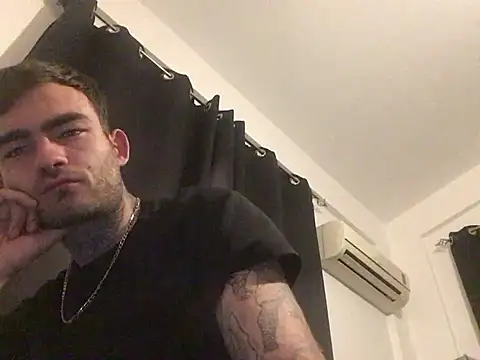 Snapshot of jacobsex221 chatting on 01.11.26 jacobsex221 online show from 01.11.26